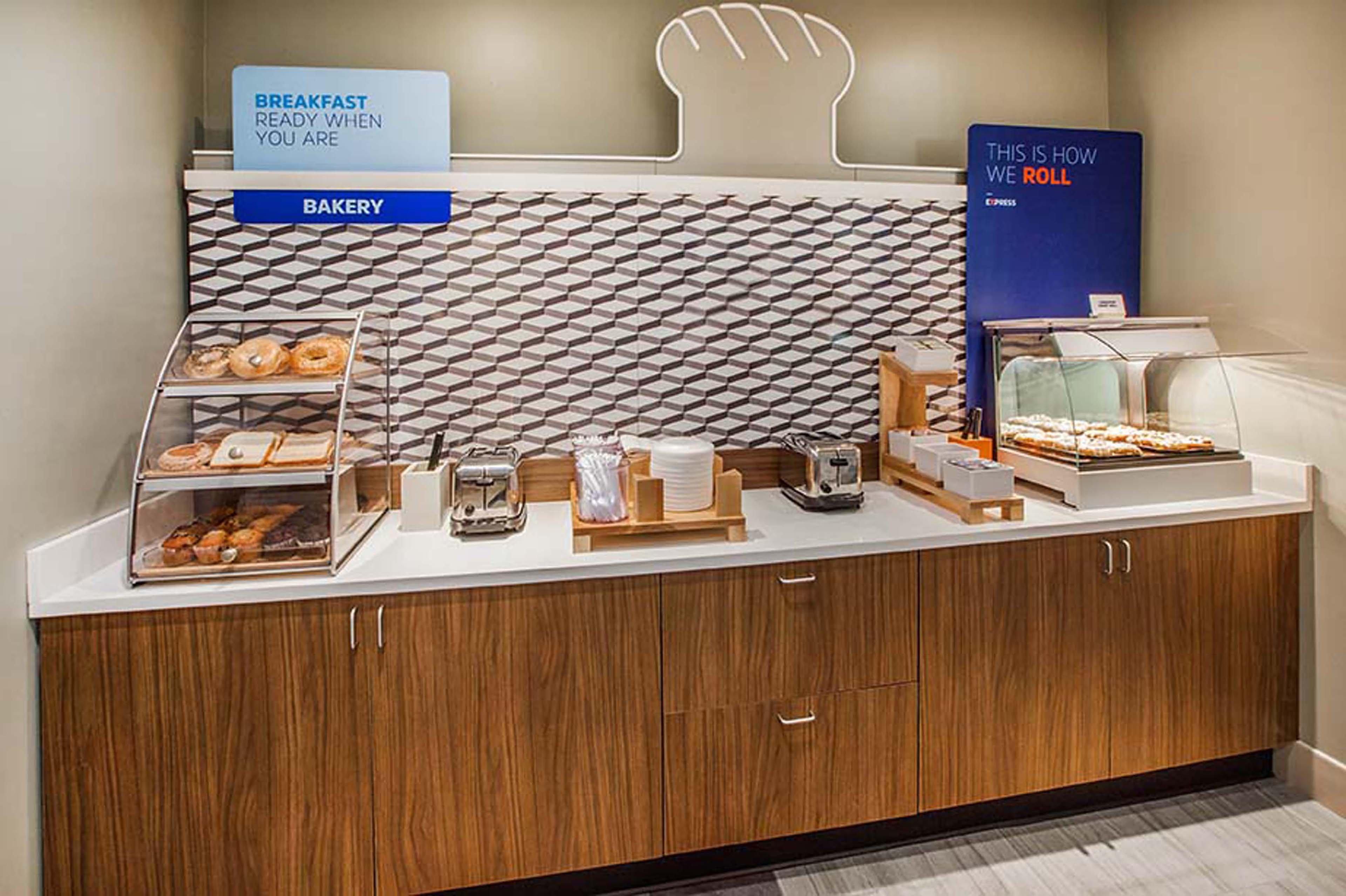Holiday Inn Express & Suites - Marshalltown By Ihg Екстер'єр фото