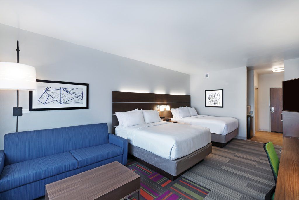 Holiday Inn Express & Suites - Marshalltown By Ihg Екстер'єр фото