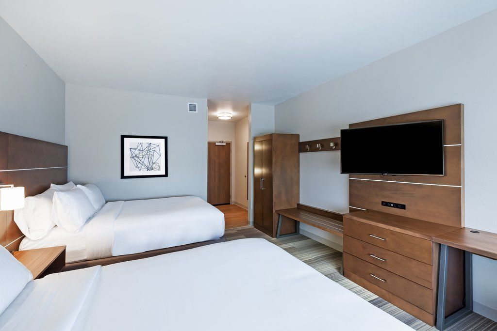Holiday Inn Express & Suites - Marshalltown By Ihg Екстер'єр фото
