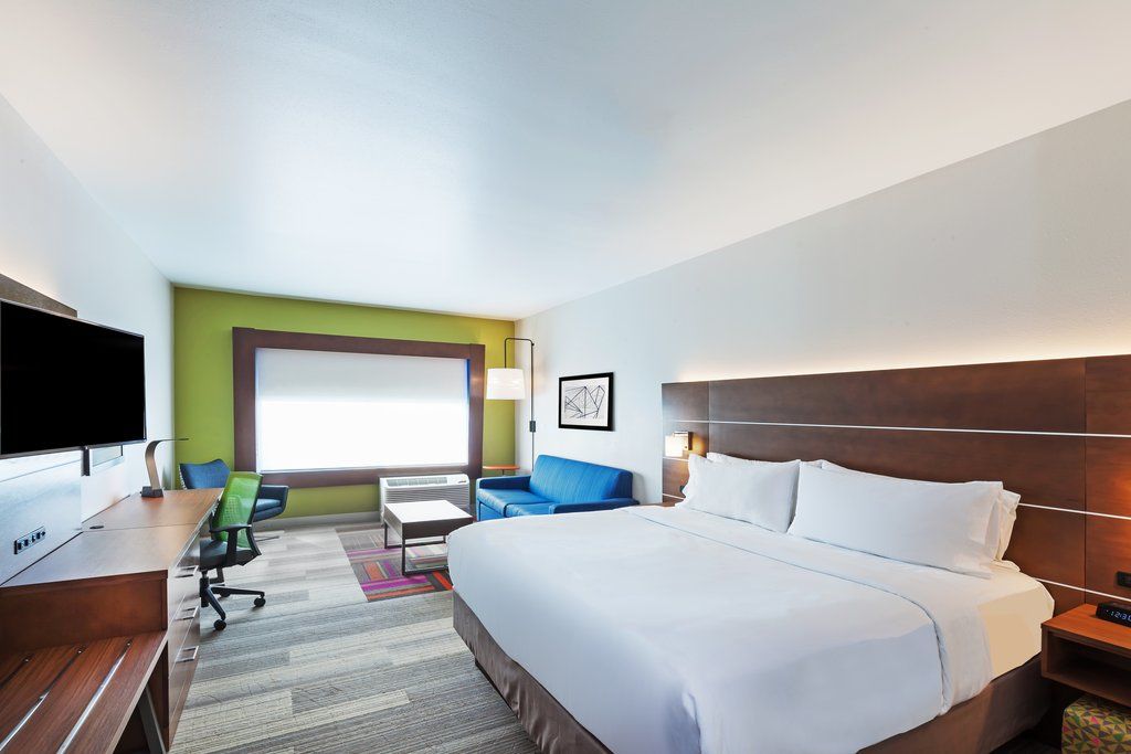 Holiday Inn Express & Suites - Marshalltown By Ihg Екстер'єр фото
